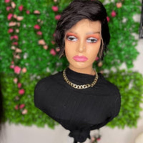 LOLA -13"4 TRANSPARENT FRONTAL PIXIE WIG